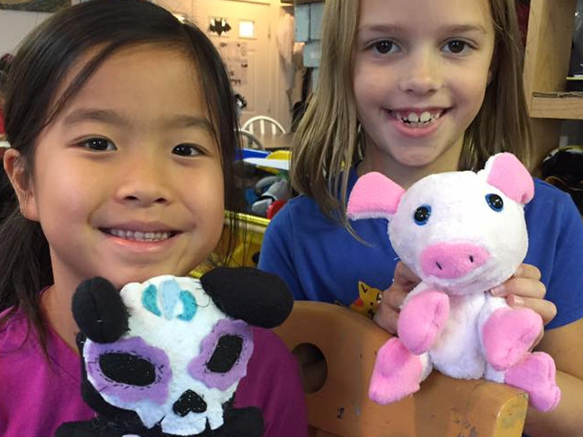 Ages 8 & up weekly art classes: July-August session