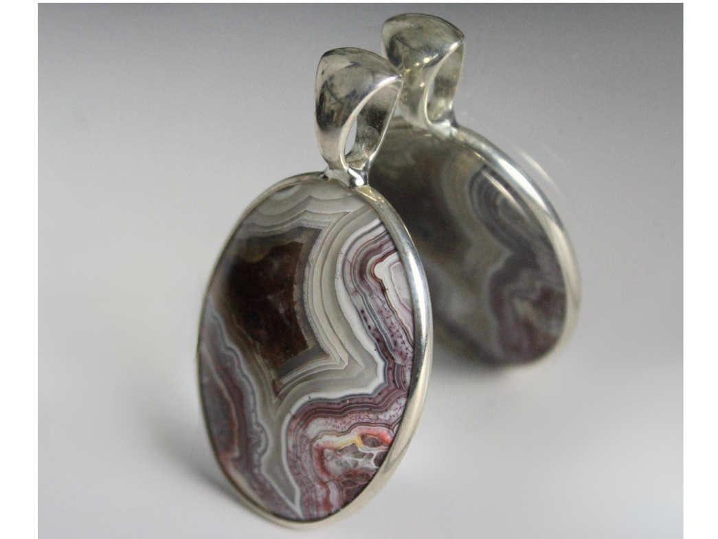 Cabochons