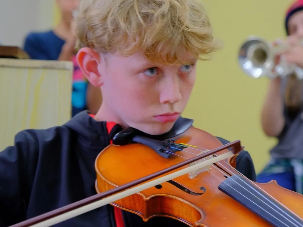 Violin Lessons with Iris